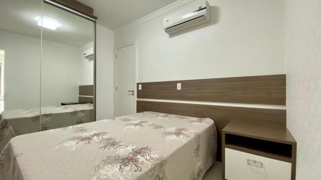 Solar Das Ilhas - Aconchegante Apartamento Na Linda Praia De 4 Ilhas Бомбиньяс Экстерьер фото