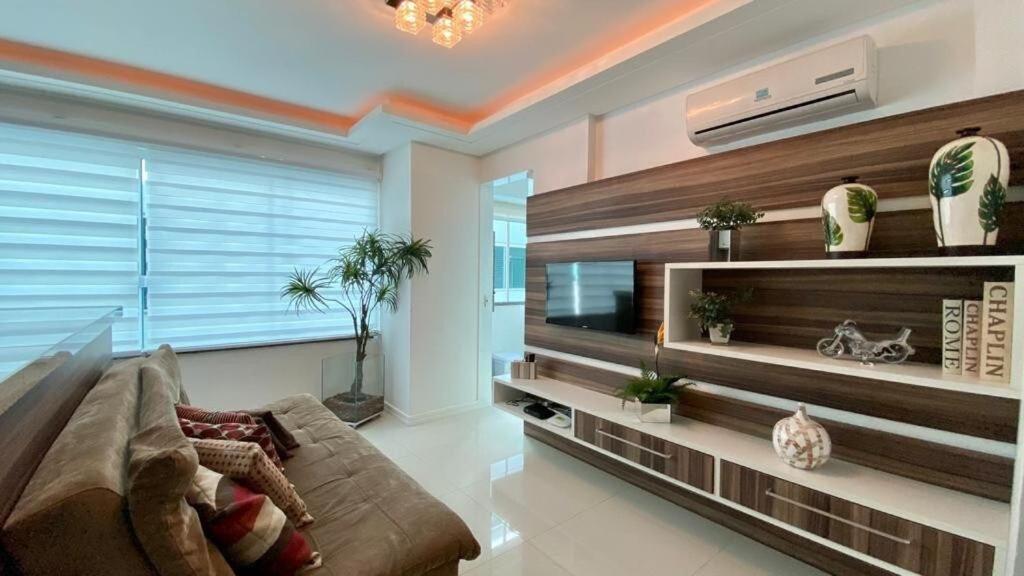 Solar Das Ilhas - Aconchegante Apartamento Na Linda Praia De 4 Ilhas Бомбиньяс Экстерьер фото