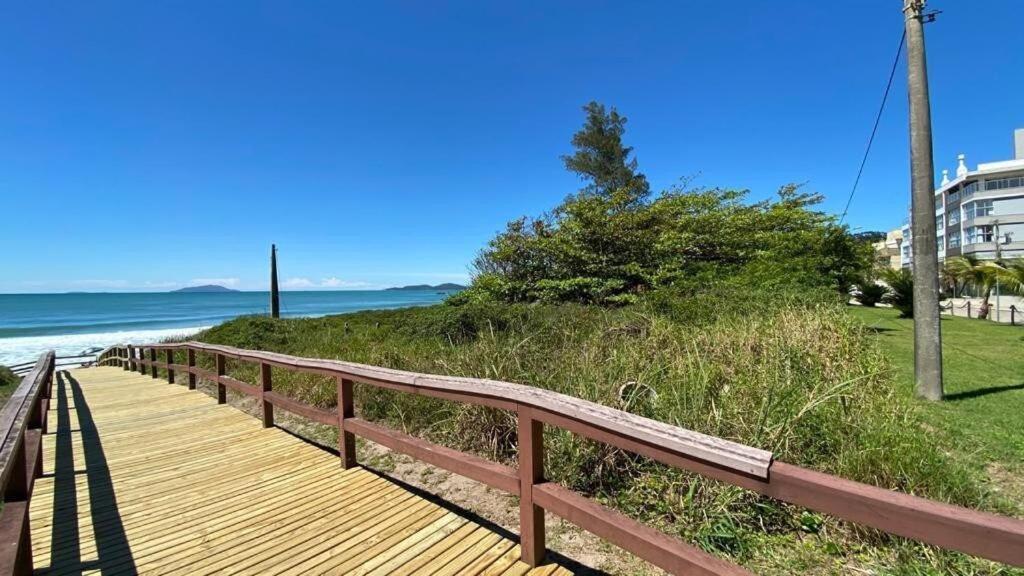 Solar Das Ilhas - Aconchegante Apartamento Na Linda Praia De 4 Ilhas Бомбиньяс Экстерьер фото